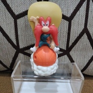 Action Figures From Bugs Bunny Movies, Preloved or Second Hand