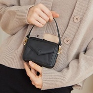 Valen (Black) : Mini wallet, short wallet, cow leather, Black, Zip pouch