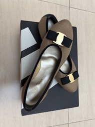 日本ARCH CONTACT 棕色平底鞋