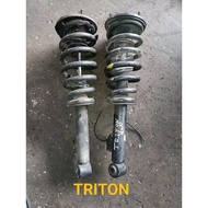 MITSUBISHI TRITON REAR SHOCK ABSORBER 1 SET USED ORIGINAL AUTO PART GOOD QUALITY