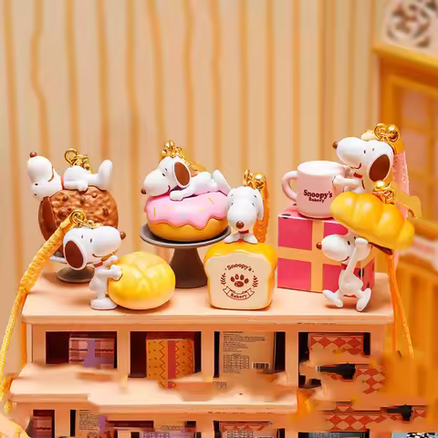 Snoopy Keychain Blind Box Kawaii Cartoon Snoopy Pendant Girl Backpack Pendant Car Pendant Keychain B
