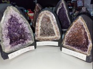 🔮超極品🔮天然烏拉圭小晶洞 桌面小紫晶洞/彩晶洞 烏拉圭紫彩晶洞 紫黃晶洞 水晶簇帶洞  （可放水晶手串消磁淨化）