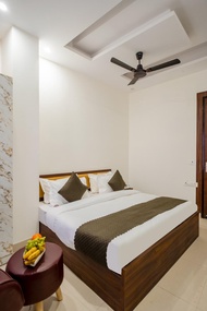 Hotel Delhi 53 At Bhajan Pura