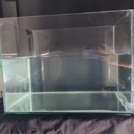 Ho Chi Minh Express mini fish tank 40x30x30 fish tank 5mm glass broken due to transportation (V)