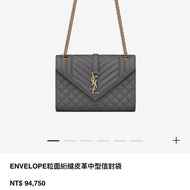 Saint Laurent粒面絎縫小牛皮中型信封袋 YSL ENVELOPE