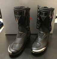 台中 DAINESE TORQUE 3 OUT AIR全新到貨尺寸42號