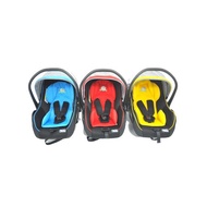 Fairworld Infant Car Seat / Carrier - LOONEY TUNES (BW 321-WB)