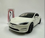 Tesla Model S 白色玩具車 1:24 電動車連充電樁模型 金屬車身 #男朋友禮物
