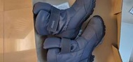 歐都納 雪靴9成9新 7.5號 可穿厚襪沒問題 原價2850元