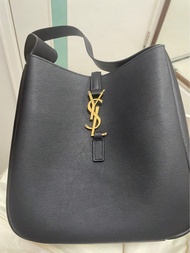 YSL  Hobo