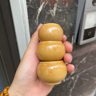 Jambul cup with built-in thin spoke ears