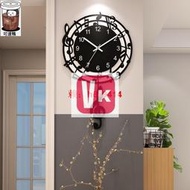 【VIKI品質保證】掛鐘 現代藝術鐘錶掛鐘客廳家用時尚簡約創義掛錶個性搖擺靜音音符時鐘 墻面裝飾 造型掛鐘 立體