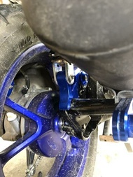 ♞,♘Aerox Lowering Bracket / Shock Lowering Kit