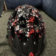 helm sepeda sixsixone 661 recon
