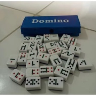 Domino stone domino