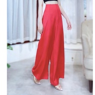 Lan's women's ao dai made of Silk fabric wearing ba ba ao dai