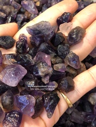 พลอยดิบ ก้อนผลึก "อเมทิสต์" (Amethyst)   ธรรมชาติ น้ำหนัก 50กรัม