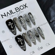 300 Nail box y2k black pointed nails. Y2k fake nails Vi Van nail box