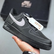 Low-top casual sneakers  HQ2037 006