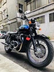 Triumph 凱旋 Bonneville T100 油冷 復古 圓燈 鋼絲框 T120 Thruxton Speedtwin Streettwin Bobber 可車換車 可低利率全額貸款