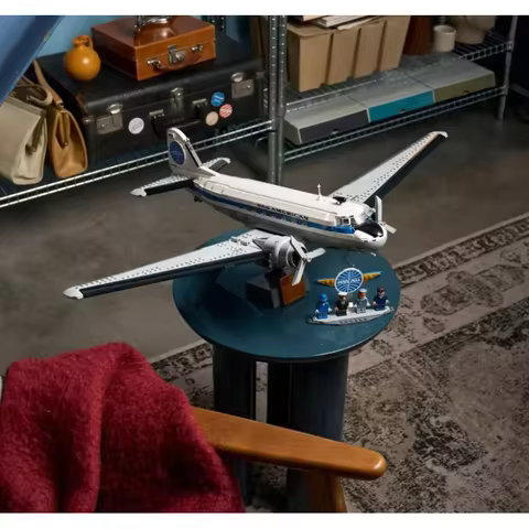 aircraft building blocks Douglas DC-3 American aircraft 1903 particles suitable for birthday gifts