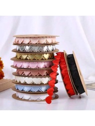 一條隨機顏色的聚酯心形編織緞帶，用於花束包裝，蛋糕烘焙禮品，節慶裝飾