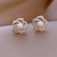 Earrings Female French Small Exquisite Flower Pearl Earrings Temperament High-End Light Luxury Atmos