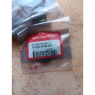 91202-KVB-901 Oil Seal (Seal Crankshaft Kiri) dimensions 20.8 x 52 x 7.5 mm Honda CarburetorBEAT FI 