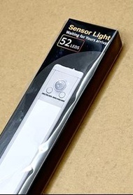 ✴️ 全新 超薄 三色溫 可調控 光暗 燈光 LED 感應燈 Sensor Lamp Cabinet Light 白光 暖光 自然光 廚櫃 櫥櫃燈 組合櫃 展示櫃 Billy櫃 玩具模型 figure