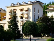 阿爾伯格馬倫吉酒店 (Albergo Marenghi)