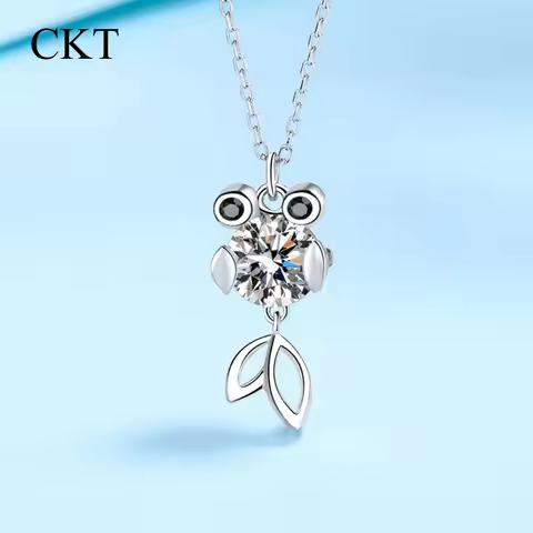 CKT 18K Gold Inlaid 0.5/1CT Moissanite Fish Necklace Pt950 Platinum Koi News Niche Diamond Pendant W