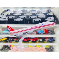 Malaysia Airline Boeing B747-400 16cm MB16012 Airplane Model