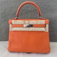 Hermes kelly 28，橙色，99新 ，配件齊全，保存很好。