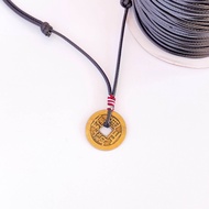 KALUNG TALI HITAM LIONTIN KOIN CHINA LILIT MERAH/HITAM AKSESORIS PRIA/WANITA (COD)