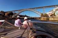 สถานที่ท่องเที่ยว/กิจกรรม 6 Bridges and Ribeira Boat Tour (1h30m) with Sunset Option - Porto