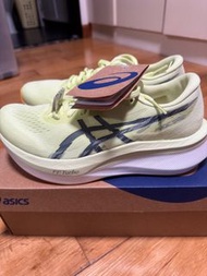 Asics Magic Speed 4