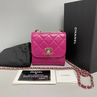 Chanel香奈兒Trendy cc mini玫紅色全皮菱紋格 斜背包