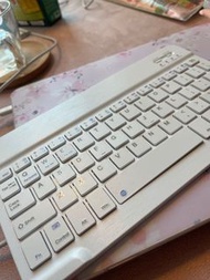 iPad 藍芽鍵盤 Bluetooth keyboard