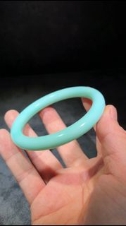 畢業收藏級和田玉且末藍無結構圓條手鐲 完整無瑕疵，過燈細無包容，大圈口，沒瑕疵的