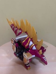 爆龍戰隊
