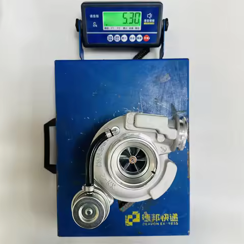 Turbocharger for Cummins ISDe4 4.5L engine HE221W HE200WG Turbo 4047747 4047748 5498469 5498470 4043