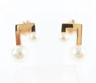 成色極佳★TASAKI 平衡音符耳環，750克Akoya珍珠，音符造型，白金配件，帶盒及收納盒，重3.5克，女士款