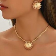 3pcs Geometric Circle Pattern Metal Chain Circle Stud Earrings & Pendant Versatile Jewelry Set