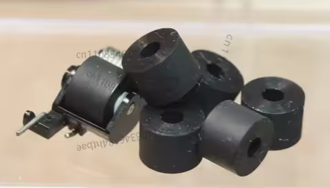 1PCS Pinch roller rubber tire for Sony WM-F200 WM-F202 WM-F203 WM-F100III Walkman