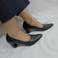 Sepatu Pansus Kerja Wanita Polos 7 CM