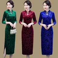 Retro Cheongsam Stand-Up Collar Cheongsam Mother's Wear Middle-Aged Elderly Women's Gold Velvet Dres