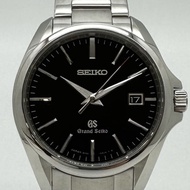 精工 Grand Seiko SBGX083 9F62-0AG0 男士腕錶，附日期顯示，石英機芯，銀/黑色錶盤
