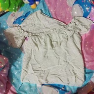 韓國 東大門 直間 間條 斜膊 露肩 上衣 ruffle 荷葉邊 綠色