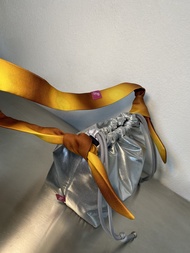 Sue.loveseveryday The Party Bag 25 - กระเป๋าMetallicแบบนุ่ม สายSUE