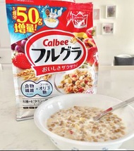 🈹6週年店慶🛍️6折🔥回饋客人✨Calbee 🛍️ 【香港專櫃】🌸卡樂比 水果麥片增量版750g⭐️日本🇯🇵Calbee卡樂比🍥燕麥水果穀物麥片（無添加防腐劑），多種水果穀物：蘋果 、木瓜、草莓 、椰